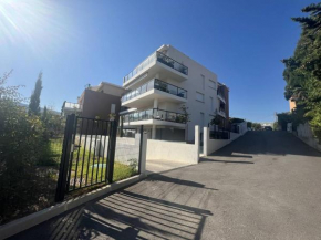 Appartement T3 climatisé avec terrasse à La Ciotat – Idéal pour 4-5 personnes, proche du Vieux Port - FR-1-770-4